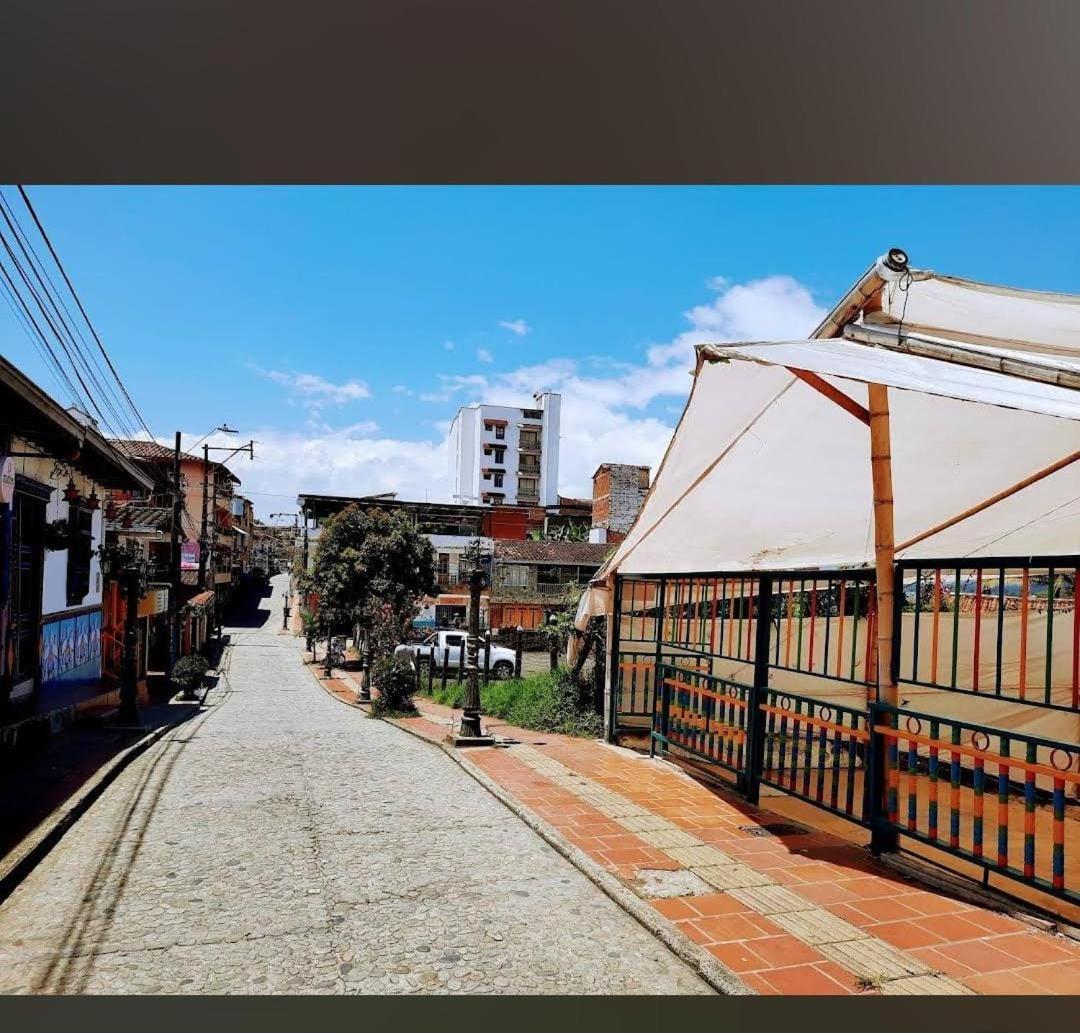 Hotel Casa Verde Guatape Bagian luar foto